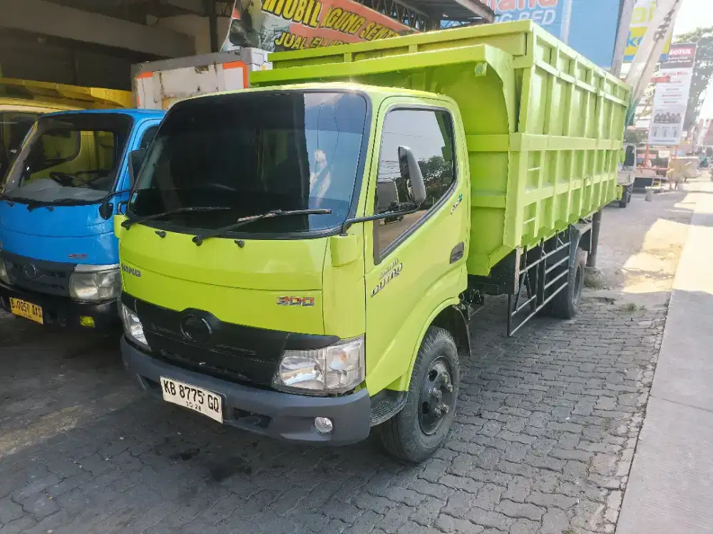 Hino Dutro 136HD Dump Tahun 2023 Diesel, Euro 4