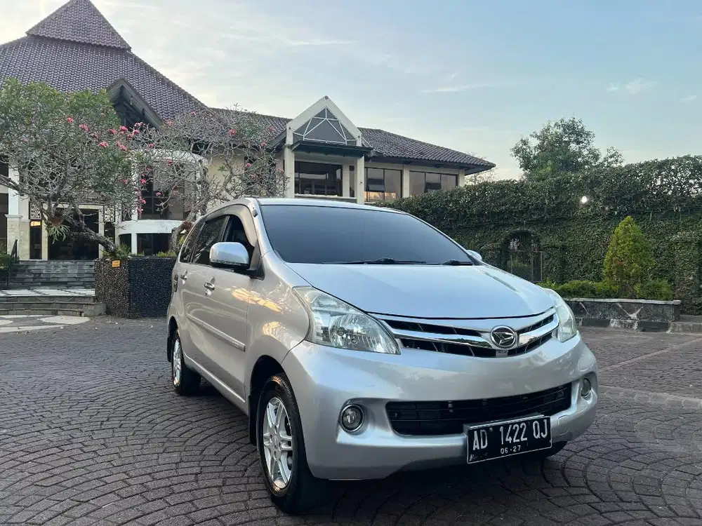 Daihatsu Xenia 1.3 R Deluxe Automatic 2013