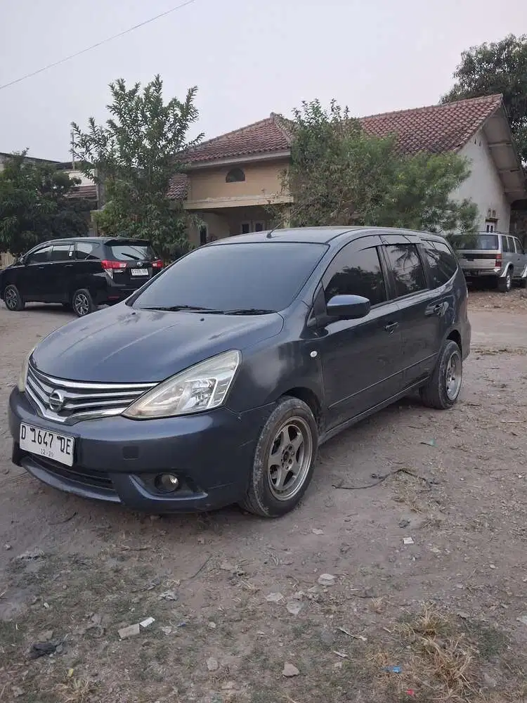 Nissan Livina 2013 Bensin