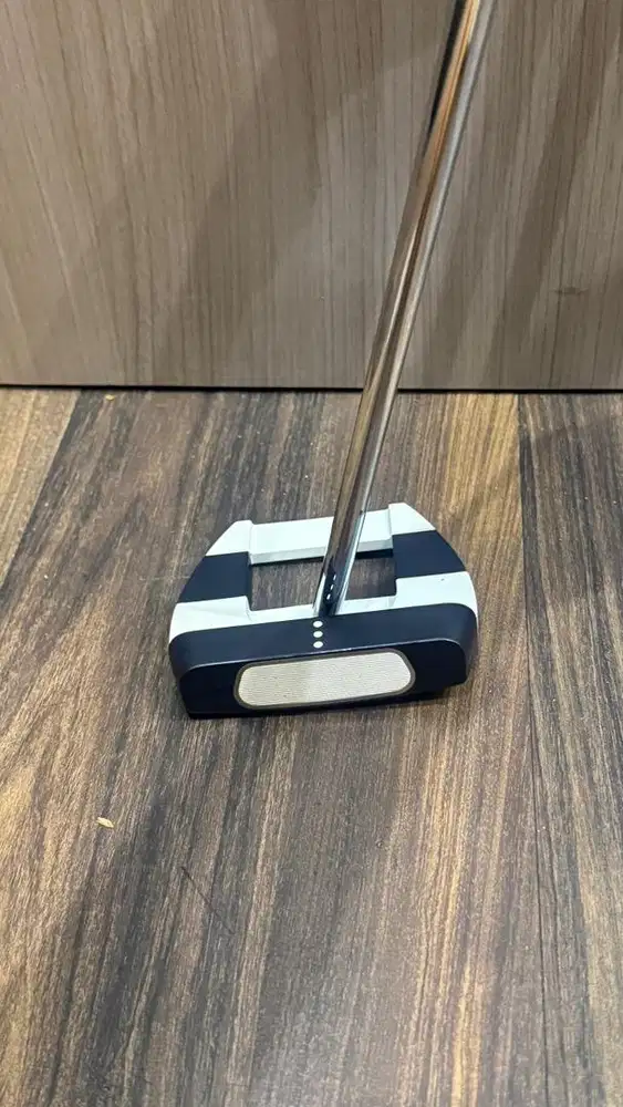 Odyssey Ai-ONE Square 2 Square Jailbird Center Shaft Putter