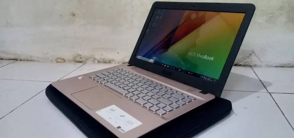 Laptop ASUS X441B, Dual Core AMD A4 Gen 7, RAM 8GB HDD 500GB, MULUS