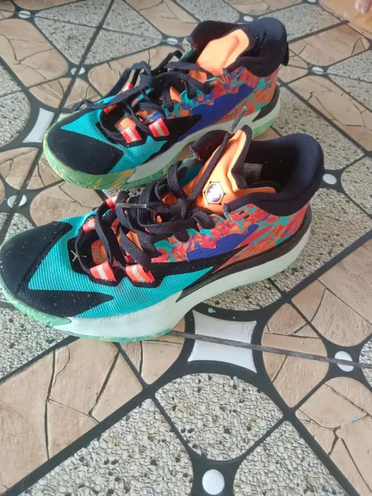 Sepatu bekas.. kondisi masih bagus