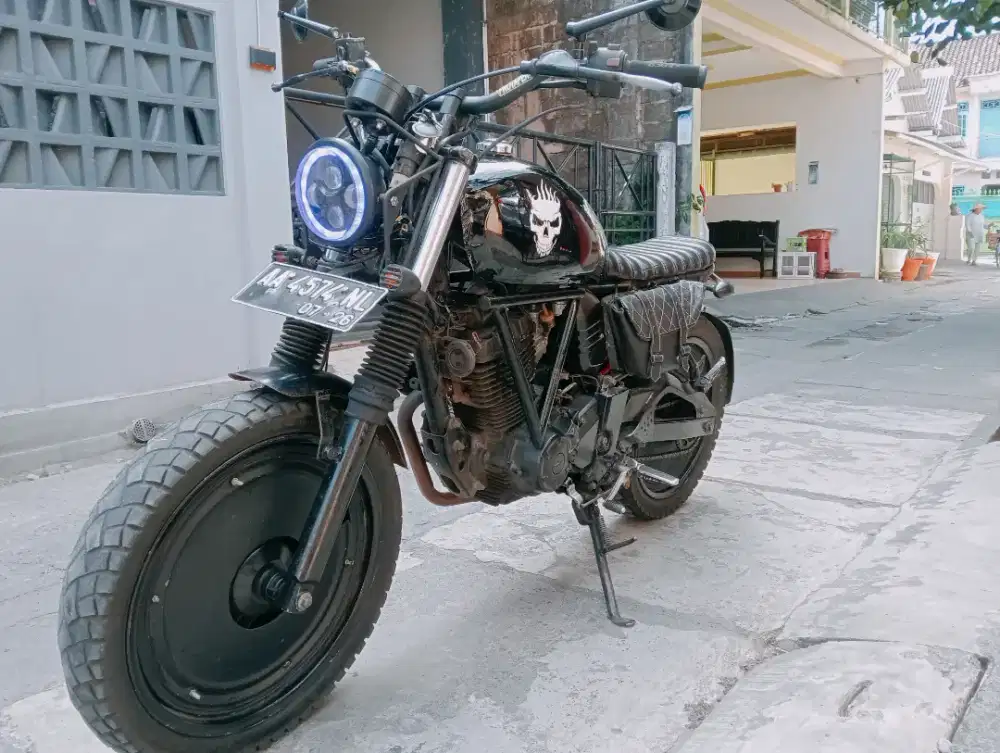 Motor Custom Scrambler (Byson)