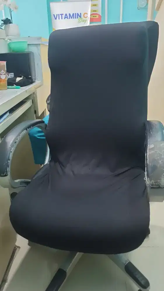 Kursi kantor bekas