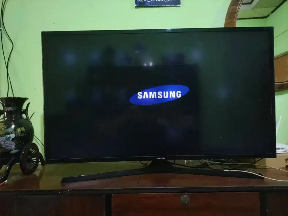 Samsung LED 40 inch.