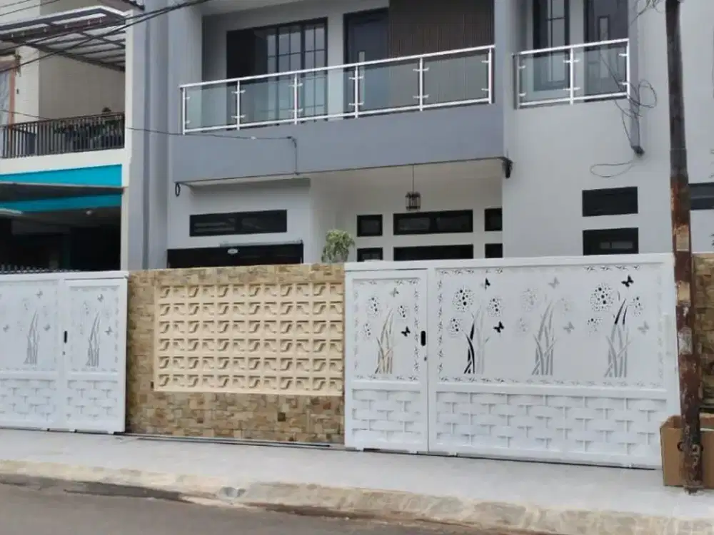 Jual Murah Rumah Ada Swimming Pool di Griya Loka BSD (SPL007)