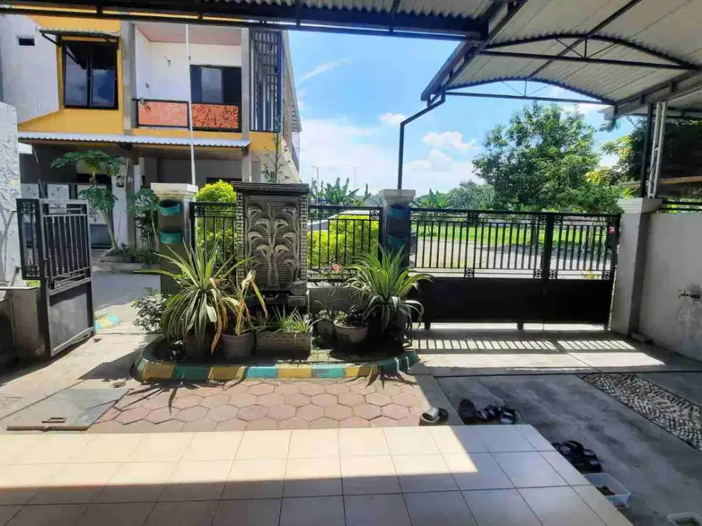 Disewakan Rumah Di Palm Spring jambangan dekat al hikmah & masjid agung surabaya