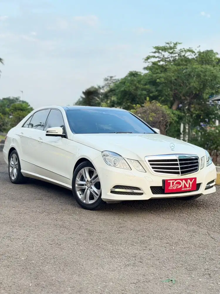 Mercedes Benz E300 Avantgarde 2012 Putih