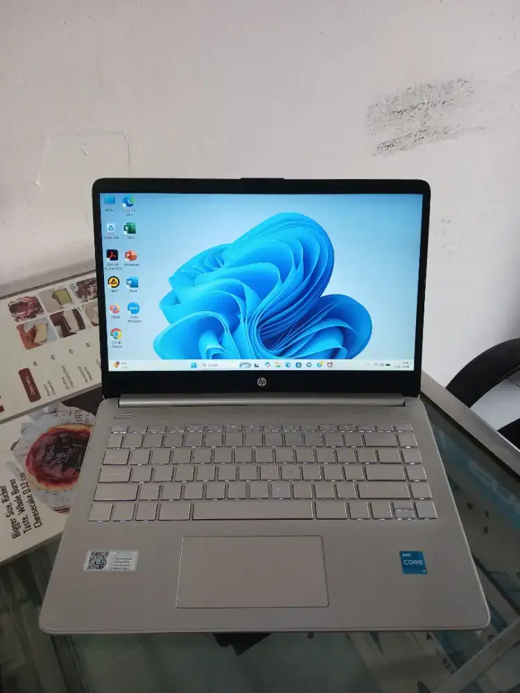Laptop HP 14s Intel Core I3 Gen 12 Ram 12 Ssd 256