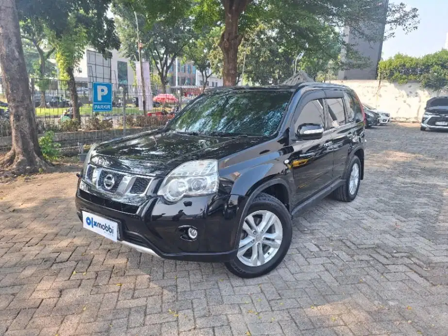 LOW DP Nissan X-Trail 2.0 CVT Bensin-AT 2013 4KR
