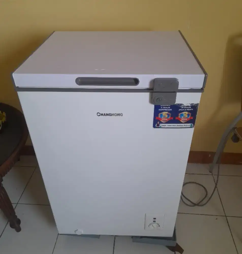Freezer merk Changhong type FCF136DW