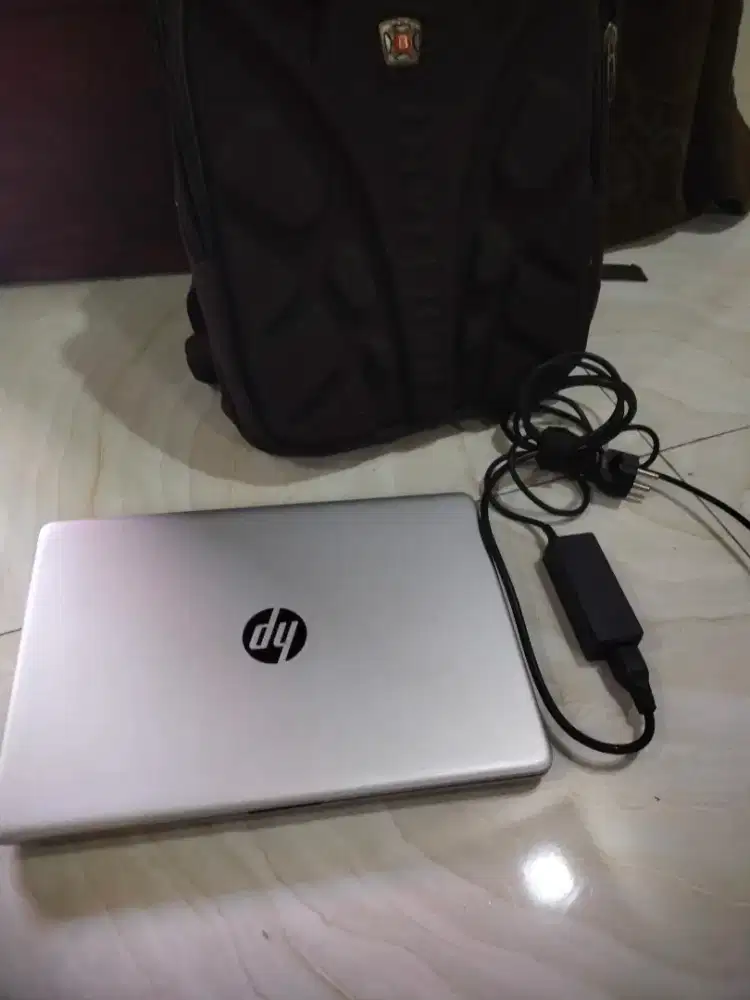 Laptop HP 14slim Celeron 4205 hdd 500-4gb batt setengah jam.baik.PAS