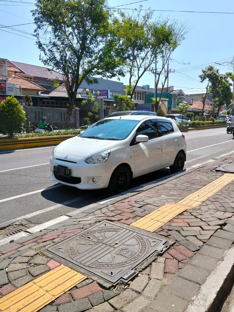 Mitsubishi Mirage Matic [2012]