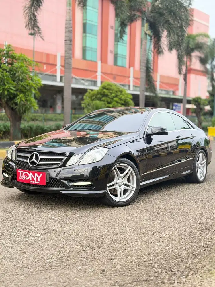 Mercedes Benz E250 Coupe  2013 Hitam