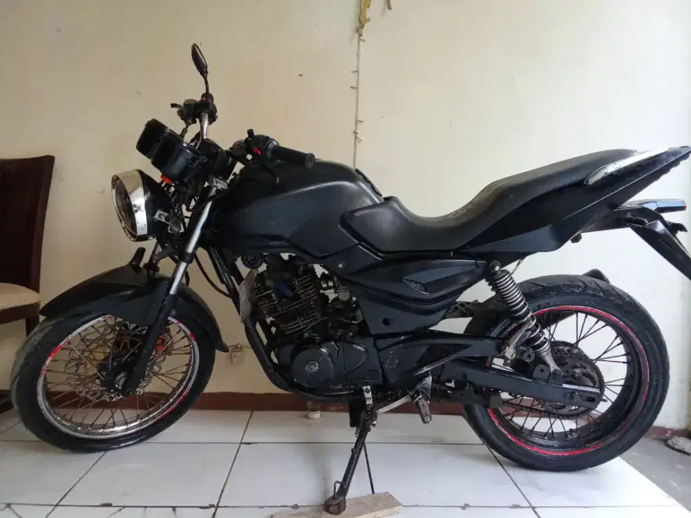 Bajaj Pulsar 180 tahun 2007