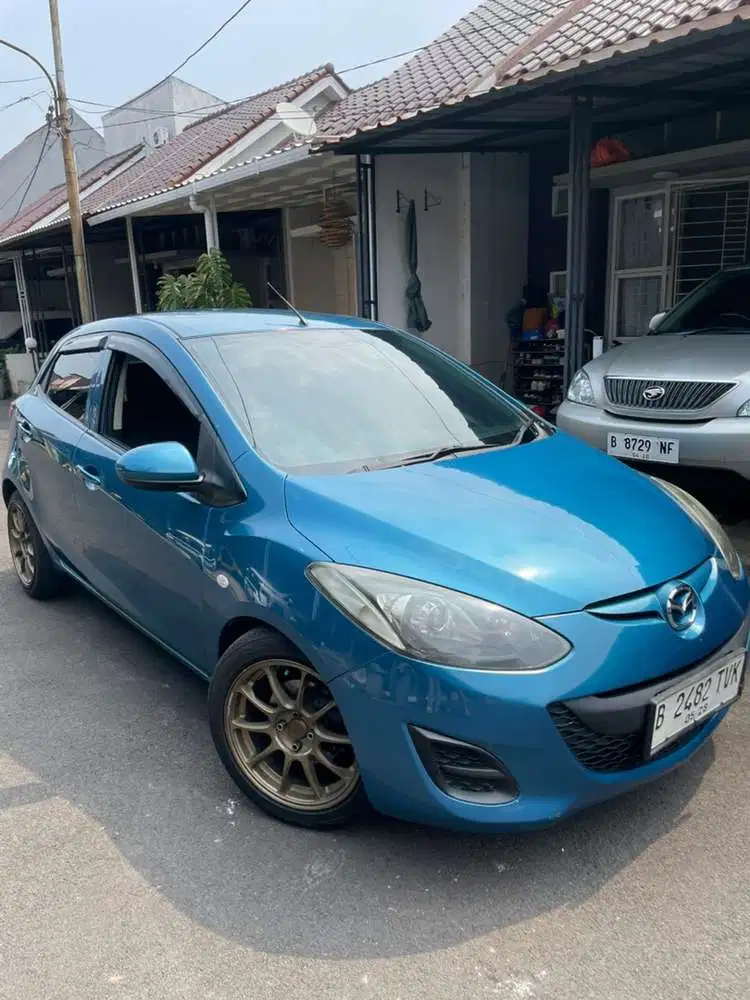 Mazda 2 2012 Bensin