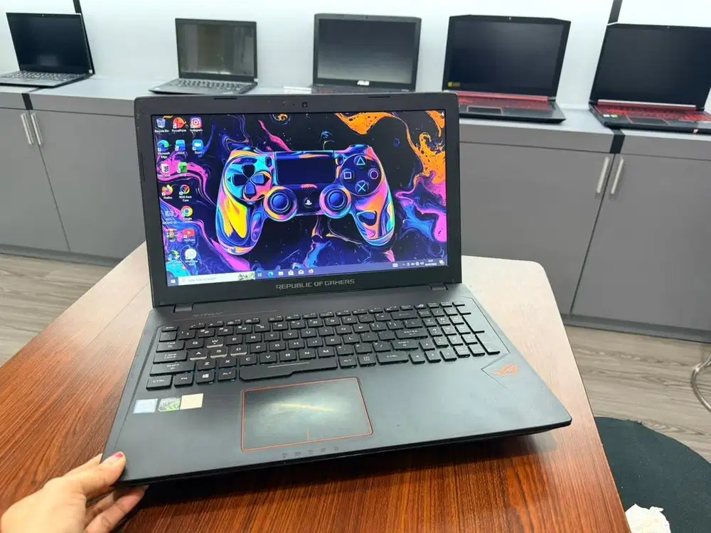 Laptop gaming ROG ASUS CORE I7 gen 7