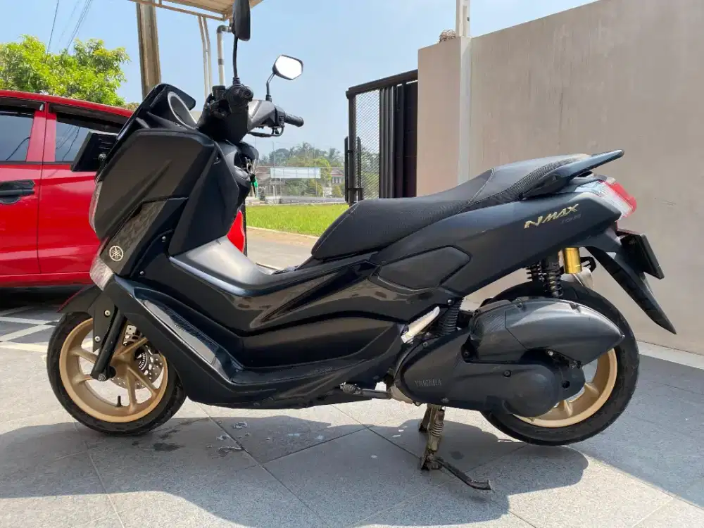 YAMAHA NMAX 2019 HITAM
