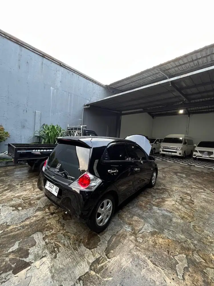 BRIO HITAM CBU MATIC