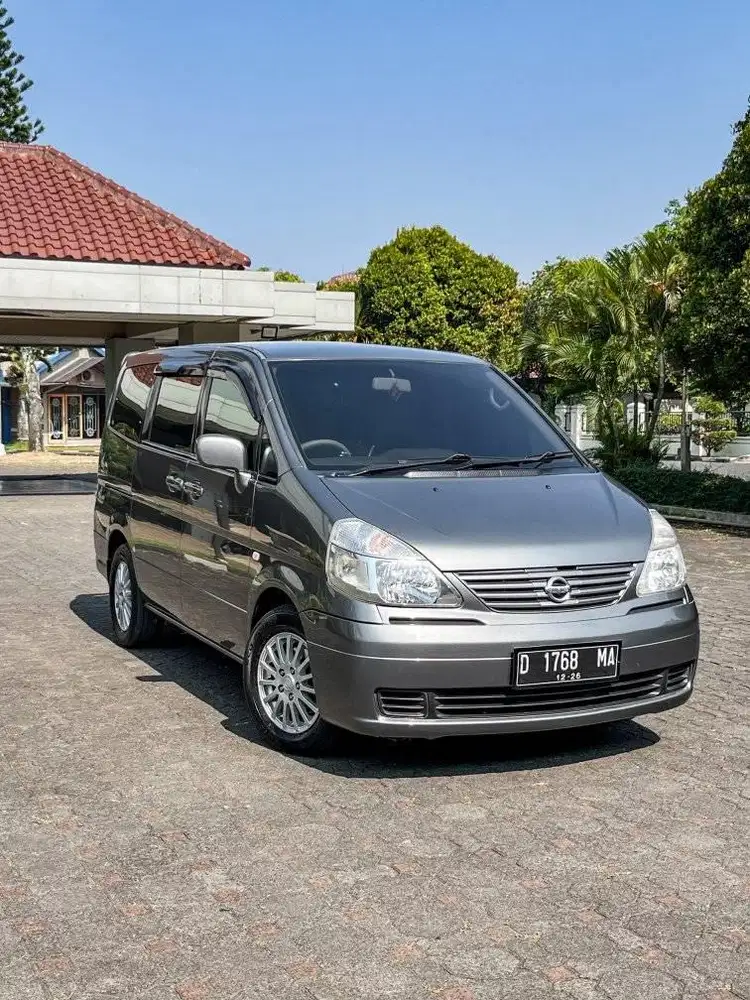 Nissan Serena C24 2009 Dp 15 jt