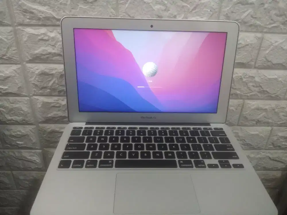 bu jual MacBook Air 11 2015 i5 4gb/128gb