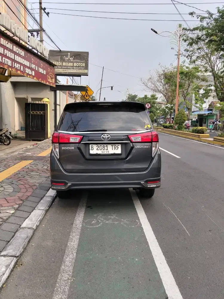 Toyota Innova Solar Matic [2021]