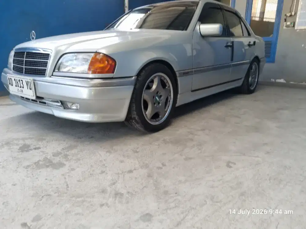 Mercedes w202 c230 automatic 1997