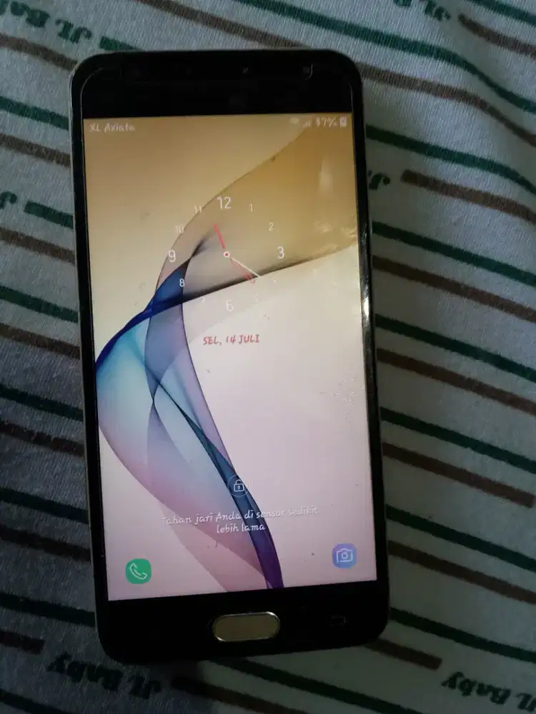 Maaf gan saya mau jual hp Samsung j5prime ram2gb Rom 16gb msih mulus