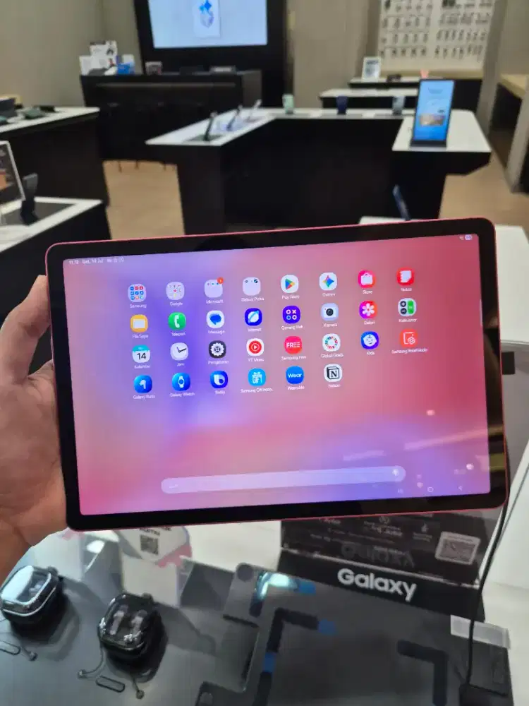 Samsung S10lite Gratis keyboard - Samsung Queen City Mall