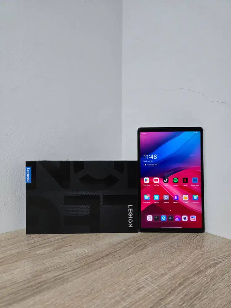 Lenovo Legion Y700 2023 Tablet Gaming 12/256 Snap 8+ Gen 1 12GB 256GB