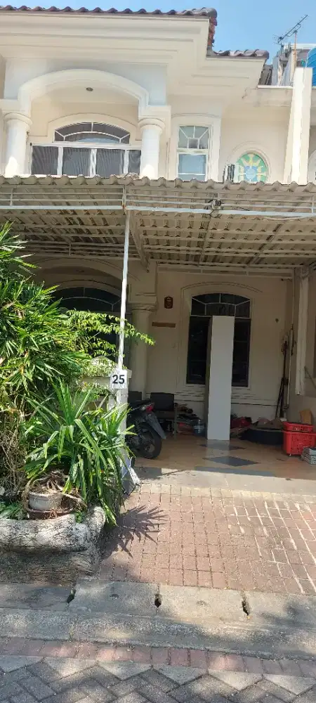Di jual rumah pik 1 cluster florence