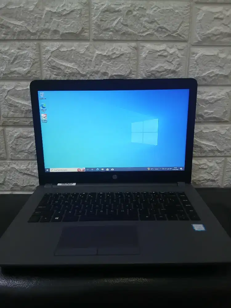 LAPTOP HP 240 G6