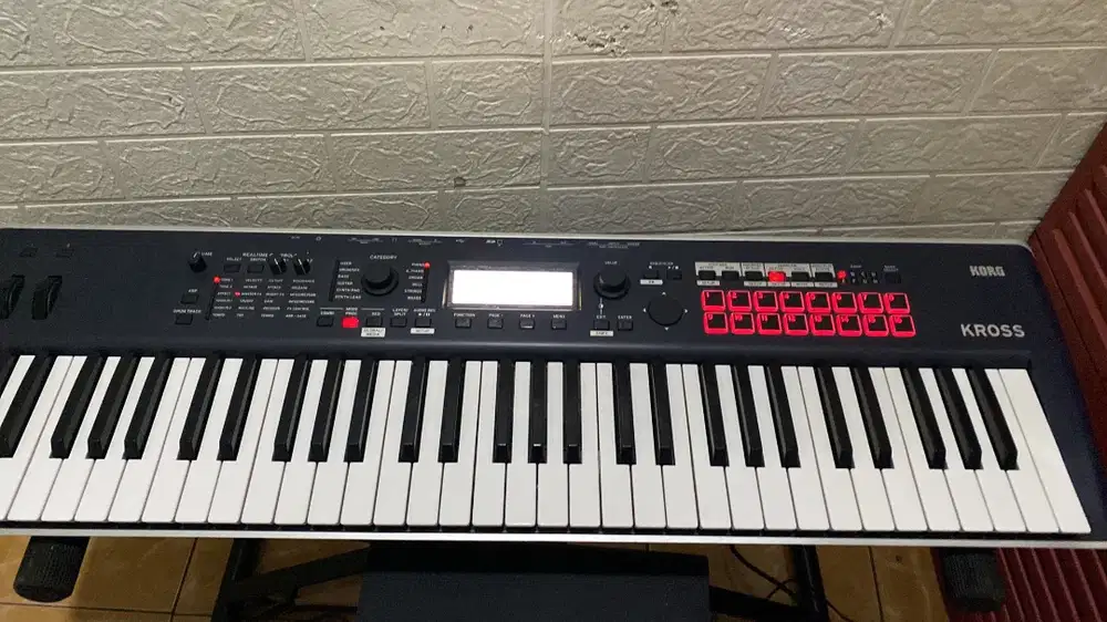 Piano Korg kross 2