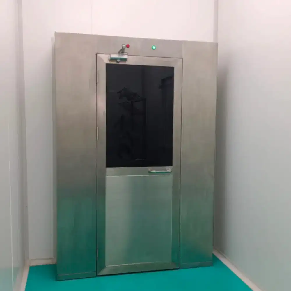 Air Shower Cleaning Room