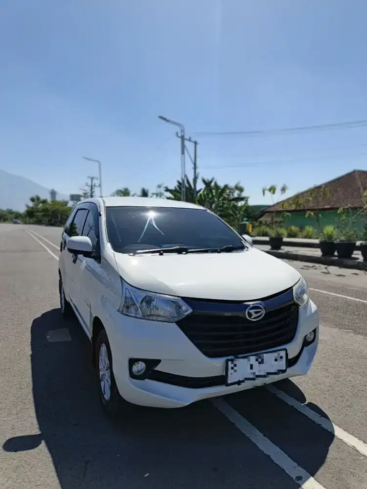 Xenia X upgrade R putih plat G