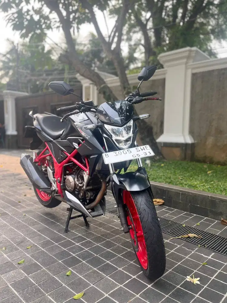 Honda cb 150 se