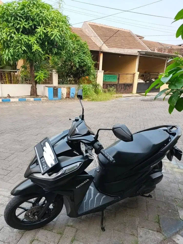 Dijual Vario 125 ISS 2021 hitam black doff Plat L surabaya