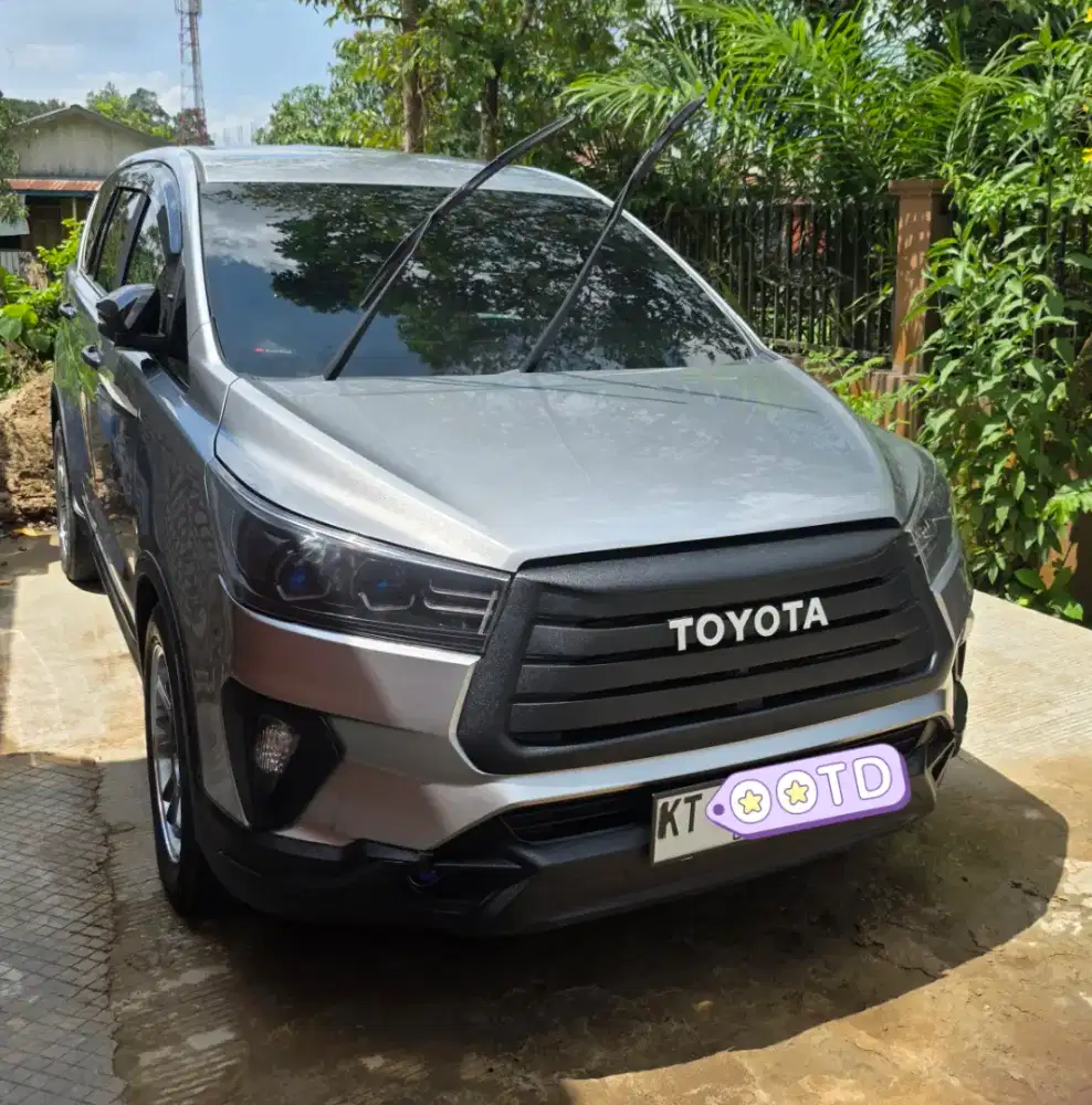 Innova REBORN Venturer diesel matic 
Thn 2018