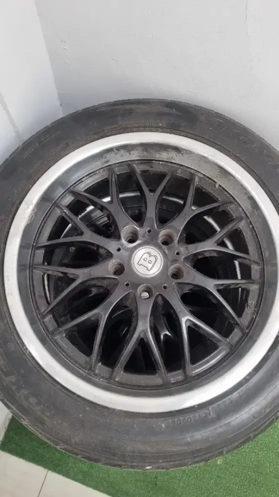 Jual cepat velg ukuran 18 bekas innova