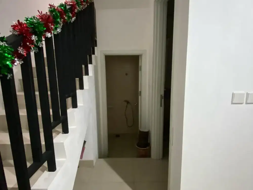 DISEWAKAN RUMAH 2 LANTAI DI CLUSTER MISSISIPPI JAKARTA GARDEN CITY