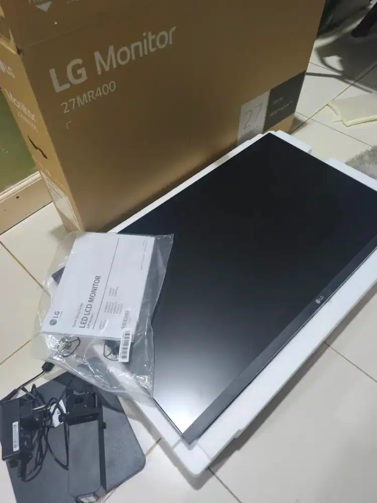 Monitor LG 27inc