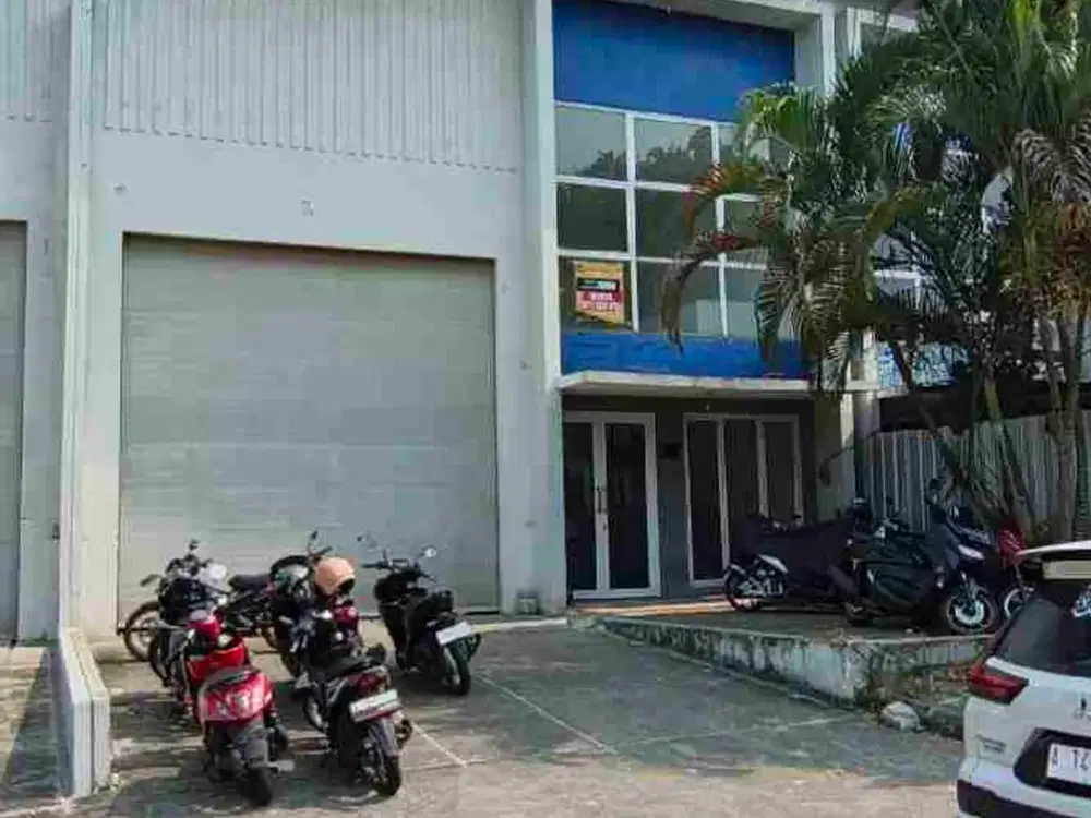 Gudang Komersil di Komplek Pergudangan Bizpoint