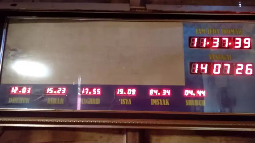DIJUAL JAM WAKTU SHOLAT DIGITAL SEVEN SEGMANT BEKAS.