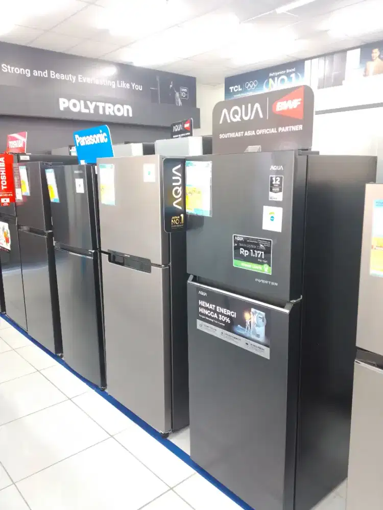 Kulkas Aqua inverter