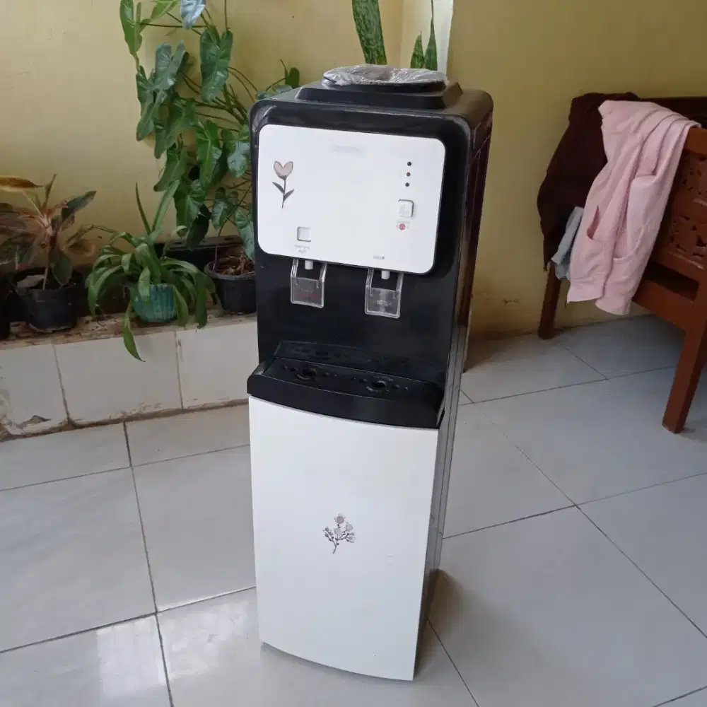 Dispenser DENPOO Tipe DDK 1101