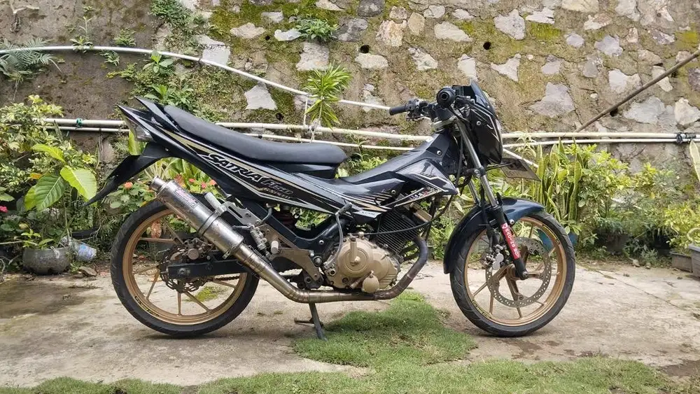 Suzuki satria F150
