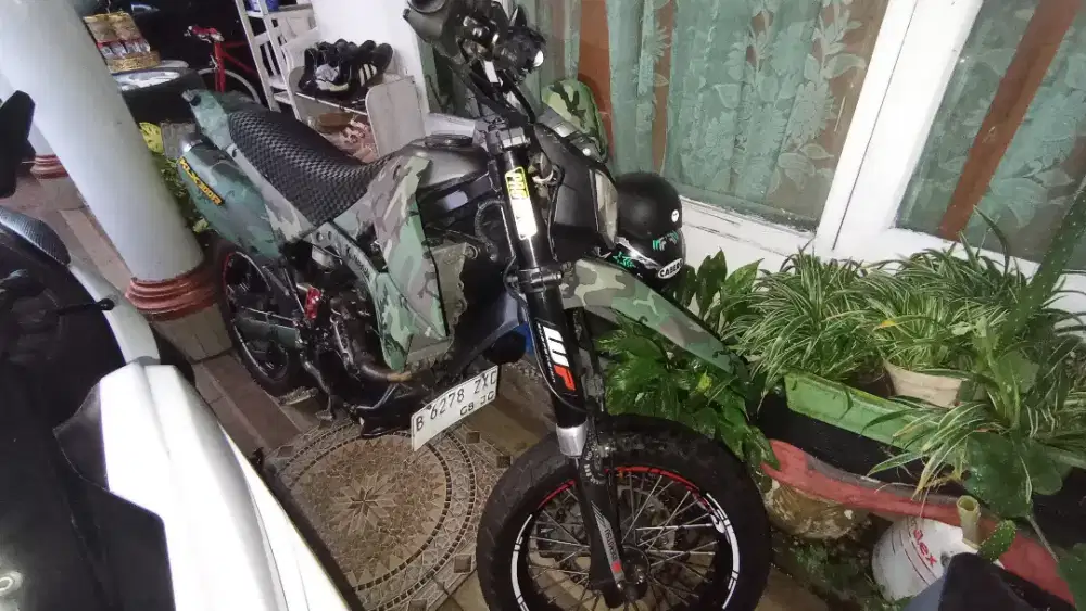 KAWASAKI KLX DTRACKER 250 CC TAHUN 2014 RARE LANGKA