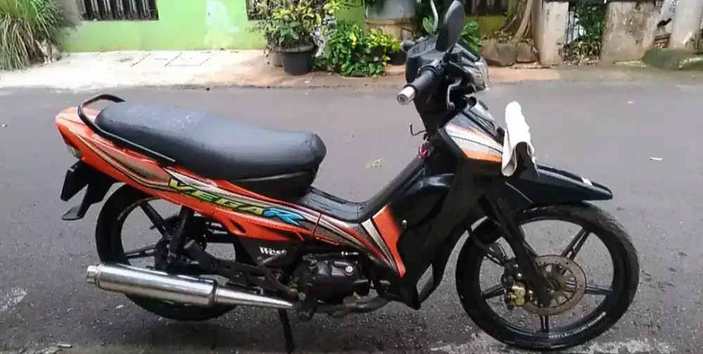 Jual Vega R 2005