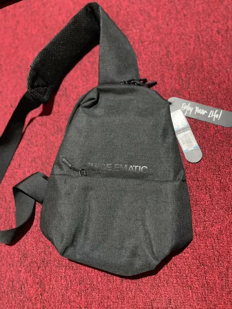 Tas slingbag baru merk juice ematic