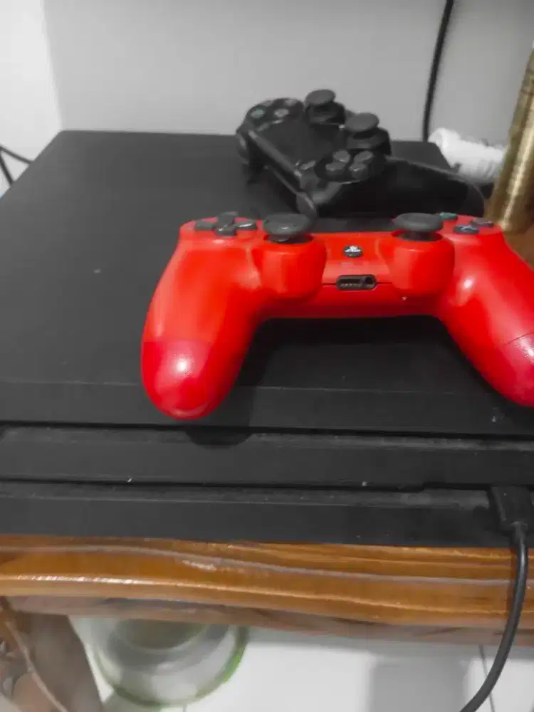 Ps4 pro ofw 1 TB cuh72